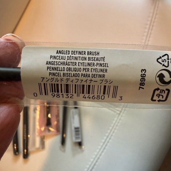 Bundle of Eight Makeup Brushes Sephora Elf Morphe IT New - Picture 9 of 10